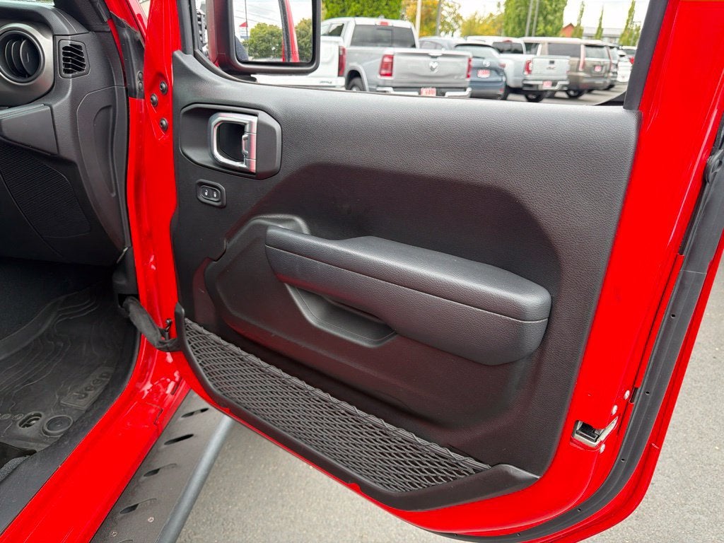 2022 Jeep Wrangler Unlimited Willys