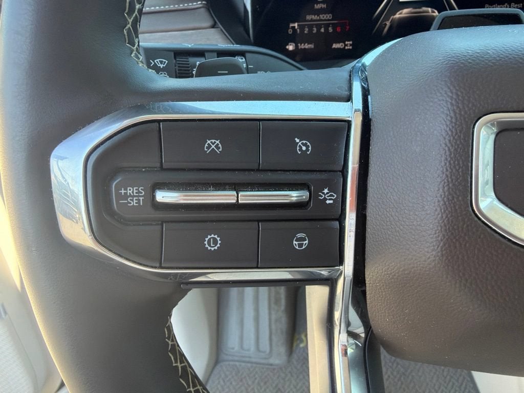 2024 GMC Acadia Denali