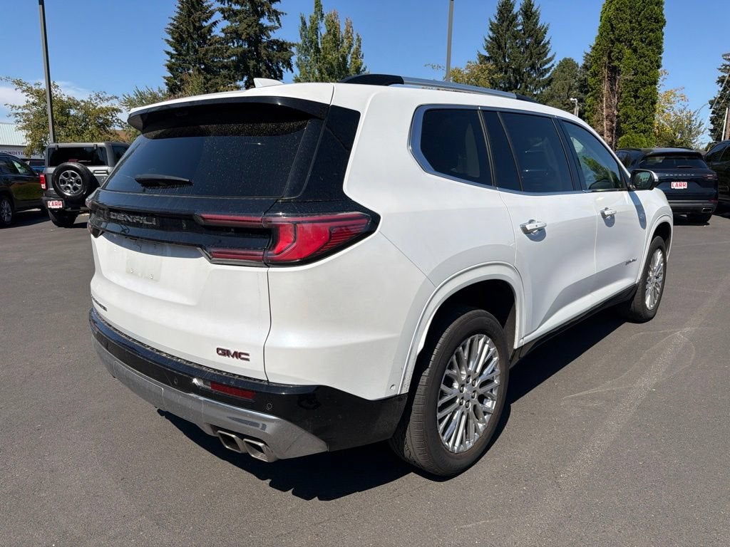 2024 GMC Acadia Denali