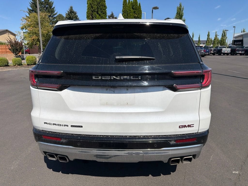 2024 GMC Acadia Denali