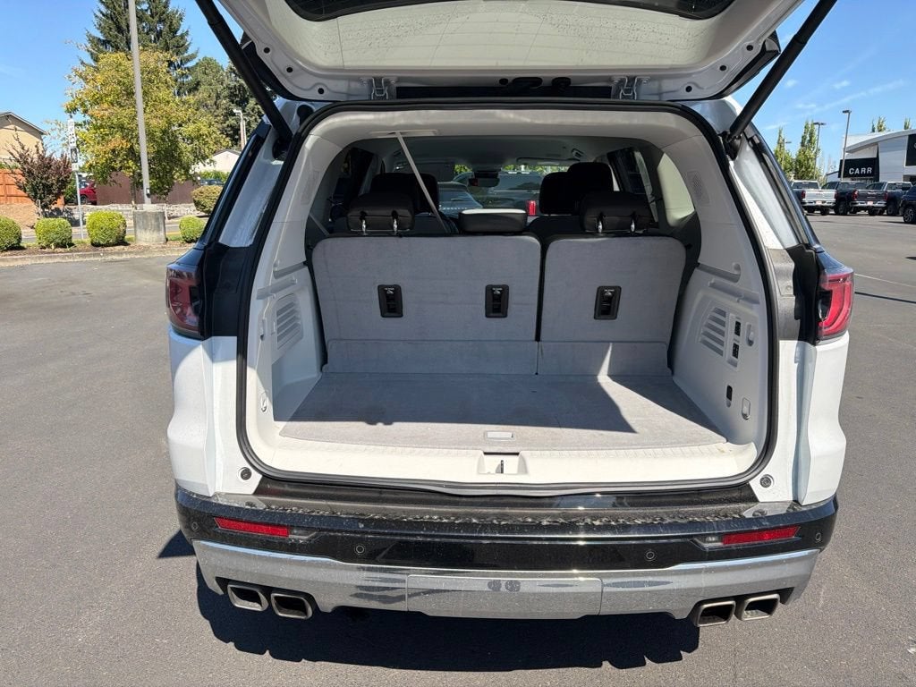 2024 GMC Acadia Denali