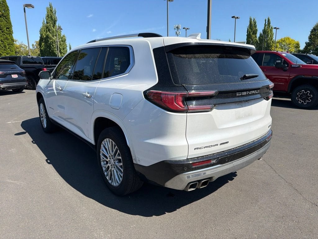 2024 GMC Acadia Denali