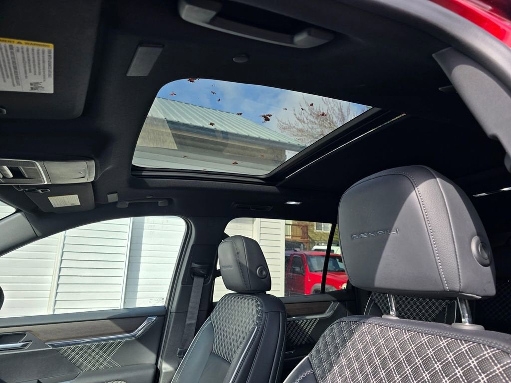 2024 GMC Acadia Denali