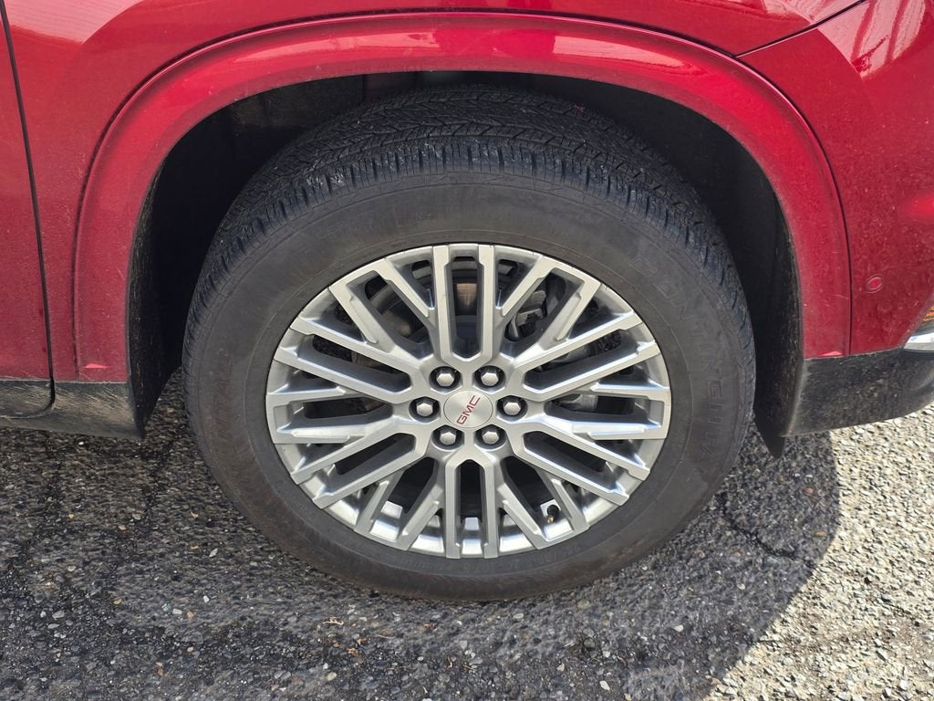 2024 GMC Acadia Denali