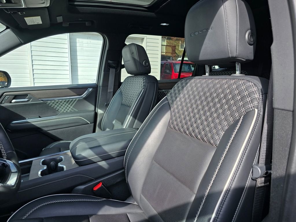 2024 GMC Acadia Denali