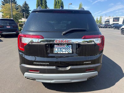 2023 GMC Acadia SLT