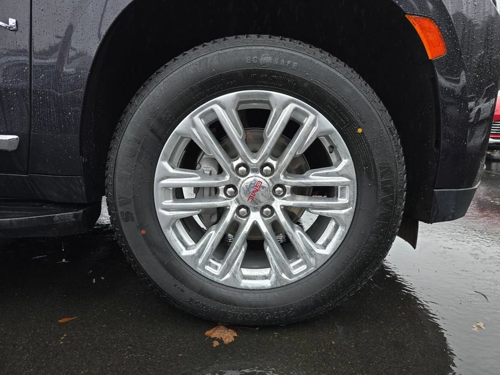 2024 GMC Yukon SLT
