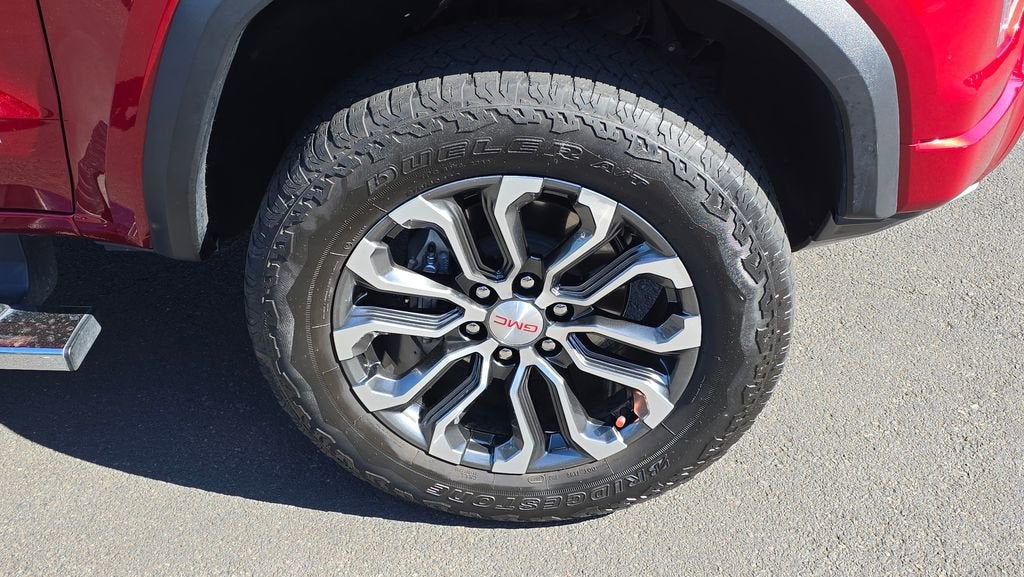 2023 GMC Canyon Denali