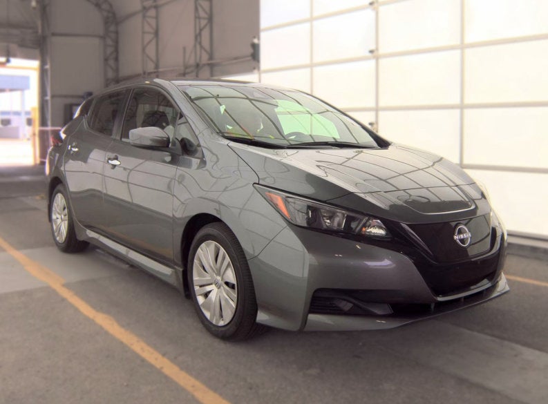 2025 Nissan LEAF S