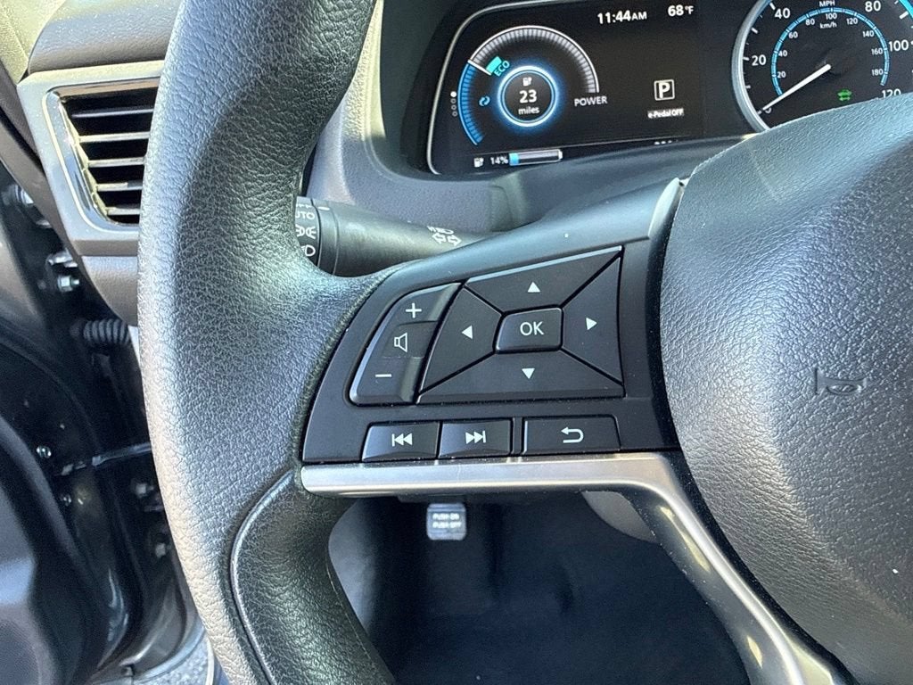 2025 Nissan LEAF S
