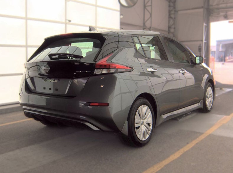 2025 Nissan LEAF S