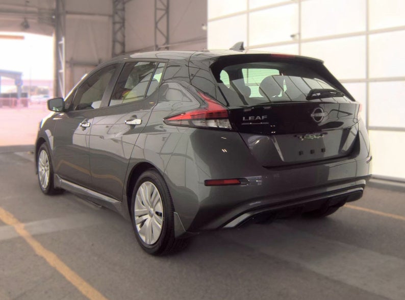 2025 Nissan LEAF S