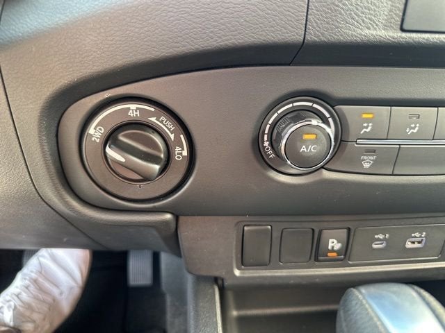 2022 Nissan Frontier S