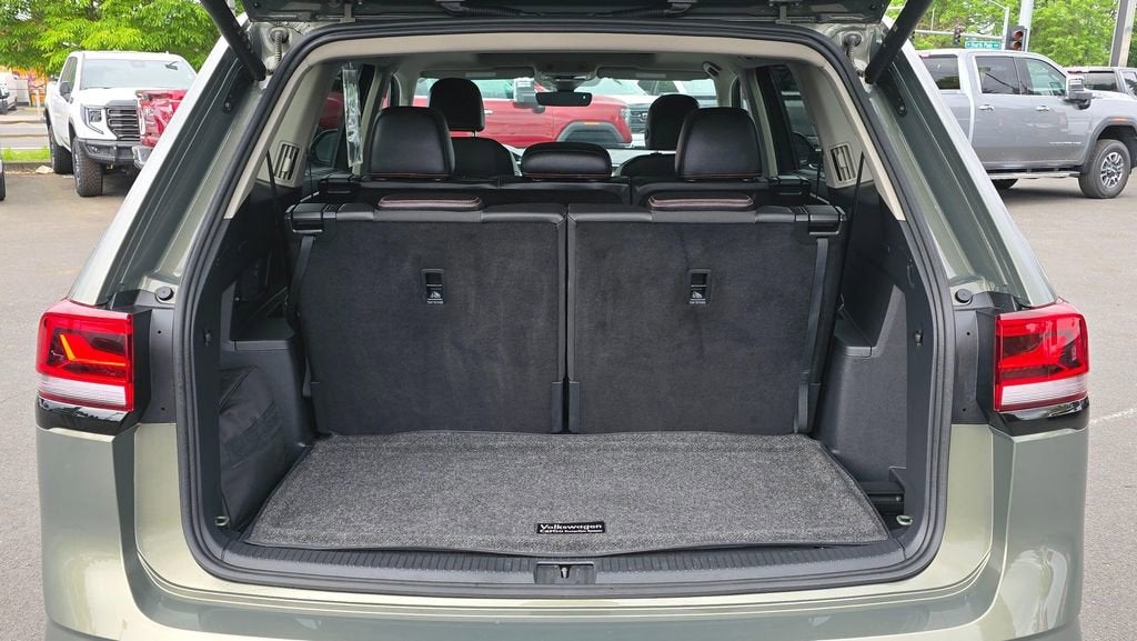 2025 Volkswagen Atlas 2.0T Peak Edition