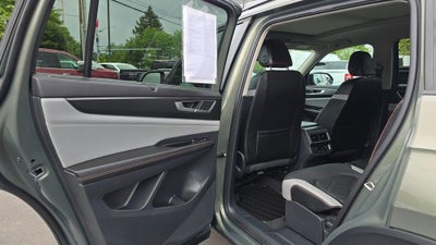 2025 Volkswagen Atlas 2.0T Peak Edition