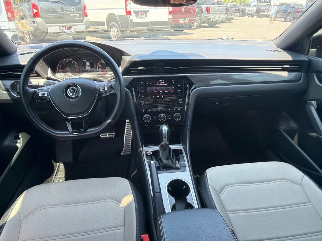 2021 Volkswagen Passat 2.0T R-Line