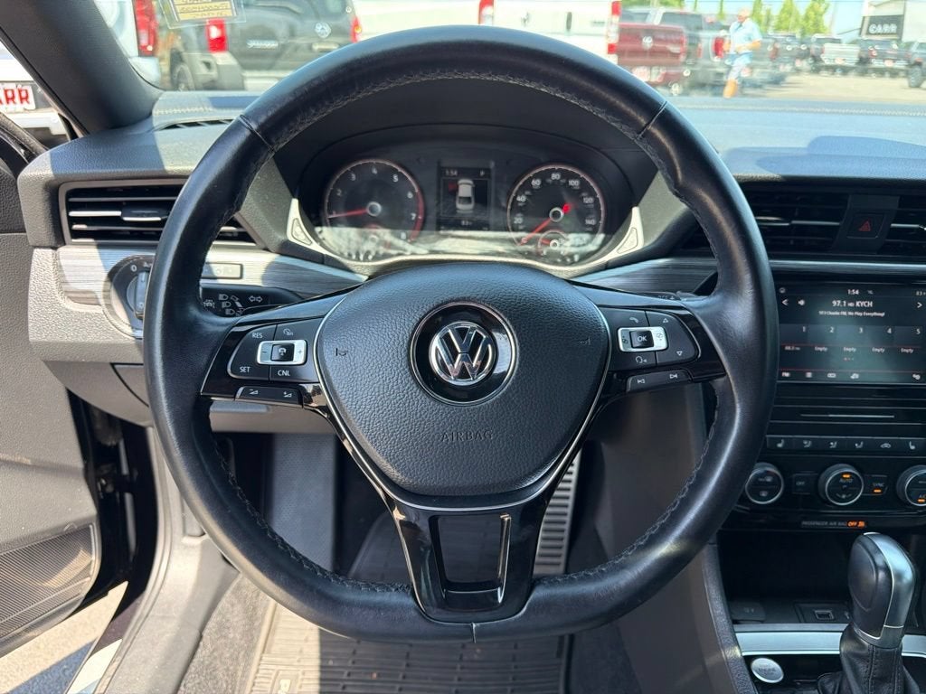 2021 Volkswagen Passat 2.0T R-Line