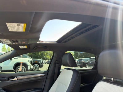 2021 Volkswagen Passat 2.0T R-Line