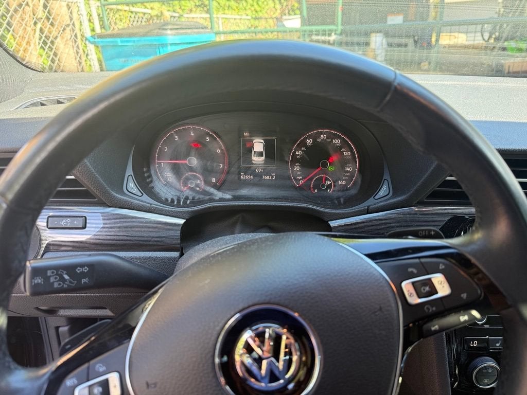 2021 Volkswagen Passat 2.0T R-Line