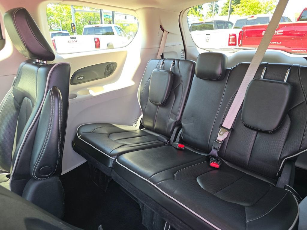 2023 Chrysler Pacifica Hybrid Limited