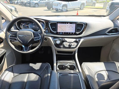 2023 Chrysler Pacifica Hybrid Limited