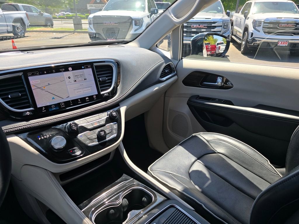 2023 Chrysler Pacifica Hybrid Limited