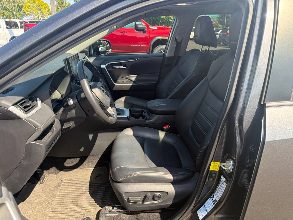 2021 Toyota RAV4 XLE Premium