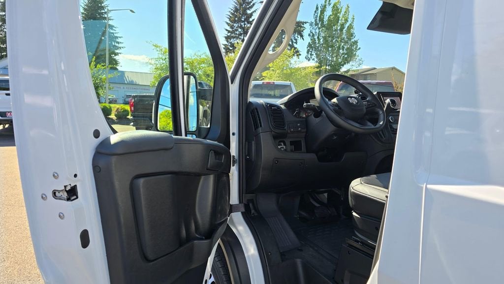 2025 RAM ProMaster Cargo Van Tradesman