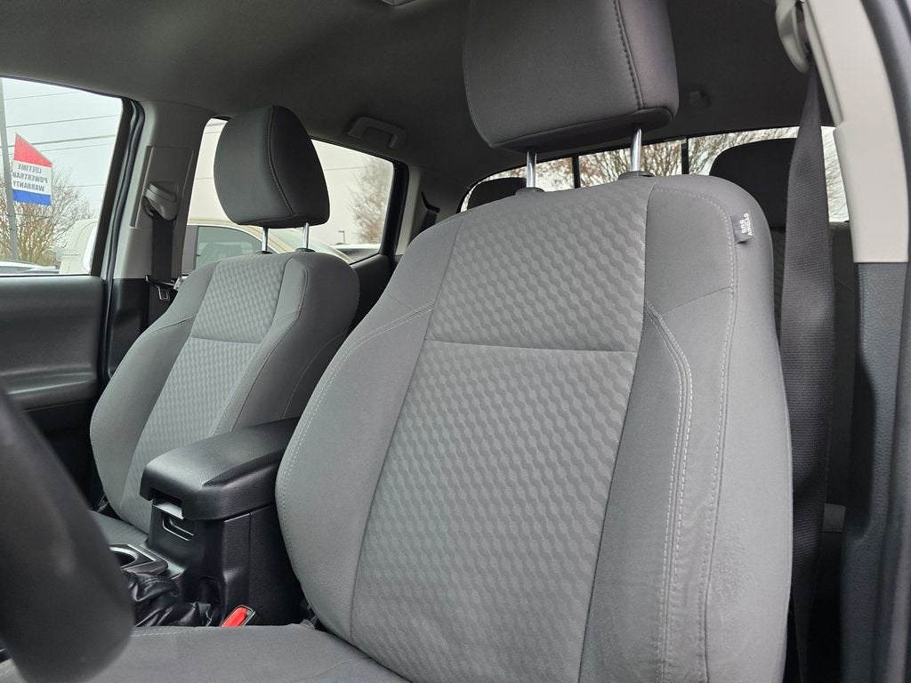 2022 Toyota Tacoma 2WD SR5