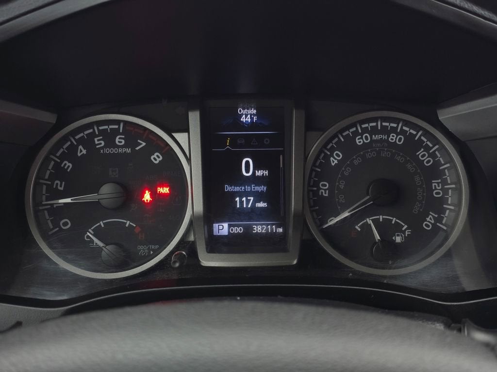 2022 Toyota Tacoma 2WD SR5