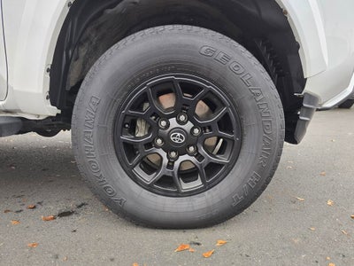 2022 Toyota Tacoma 2WD SR5