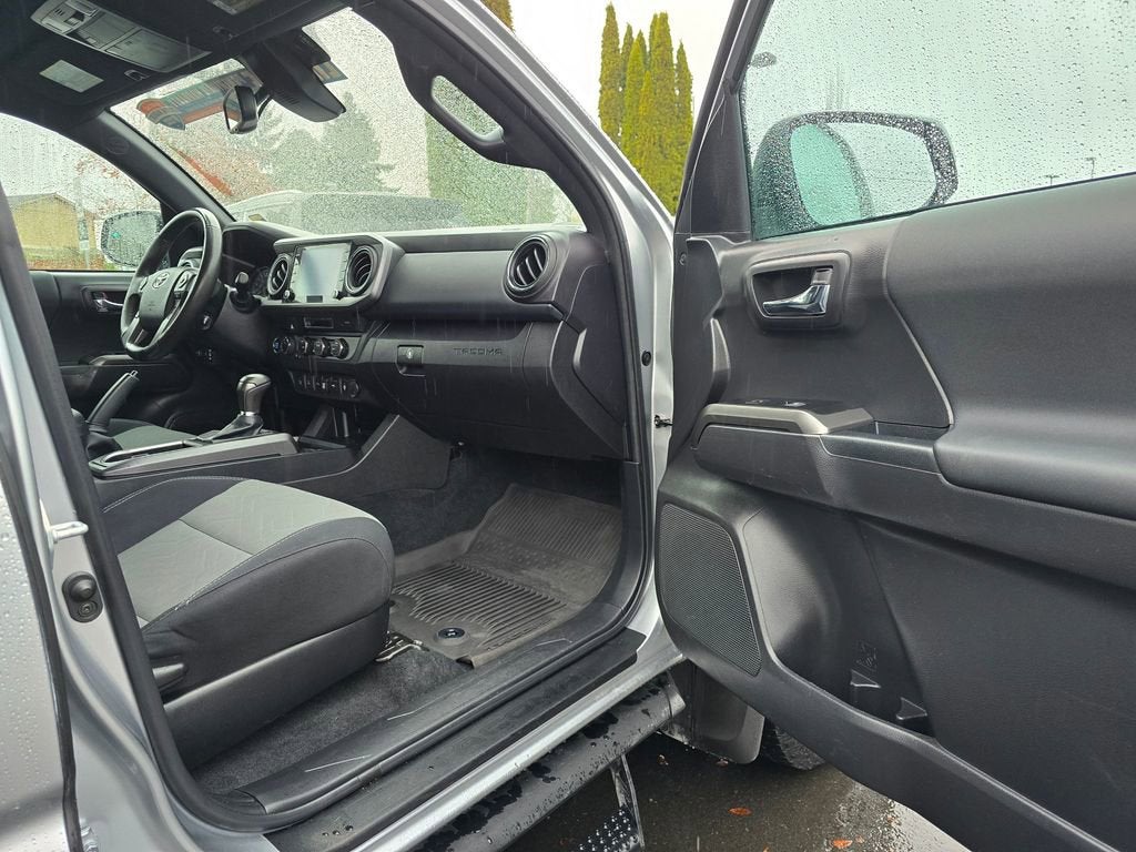 2022 Toyota Tacoma 4WD SR5