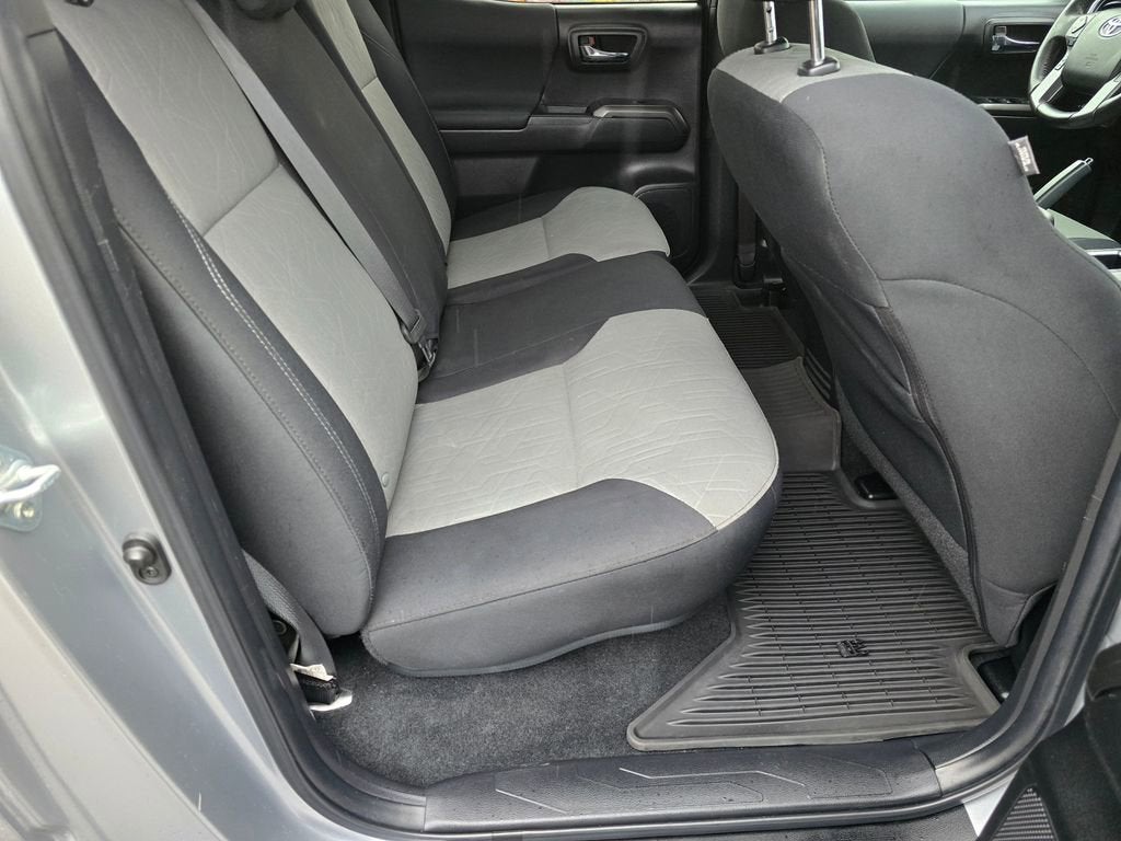 2022 Toyota Tacoma 4WD SR5