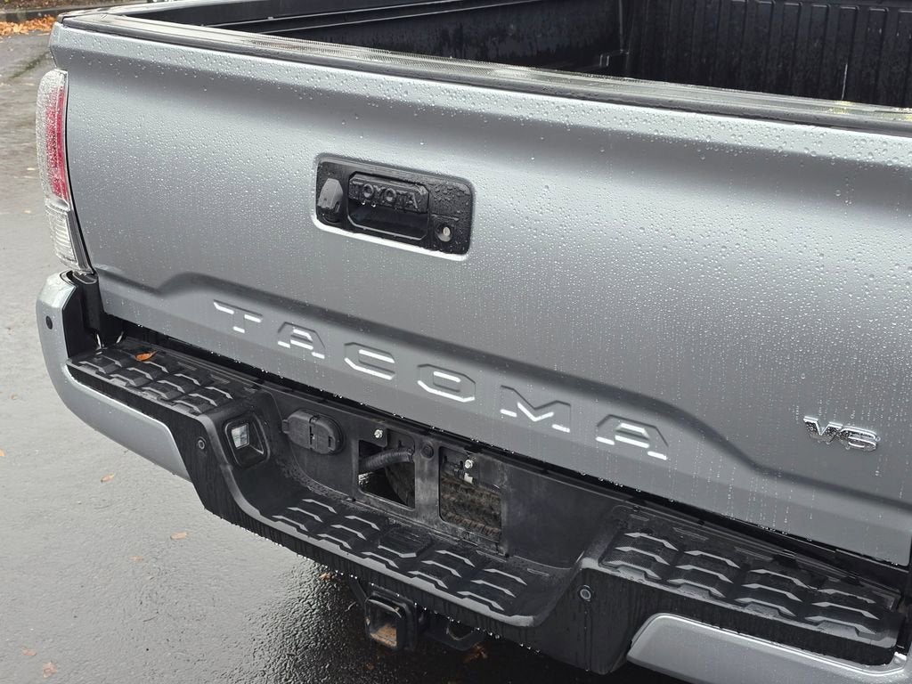 2022 Toyota Tacoma 4WD SR5