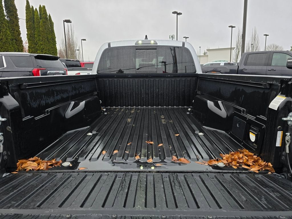 2022 Toyota Tacoma 4WD SR5