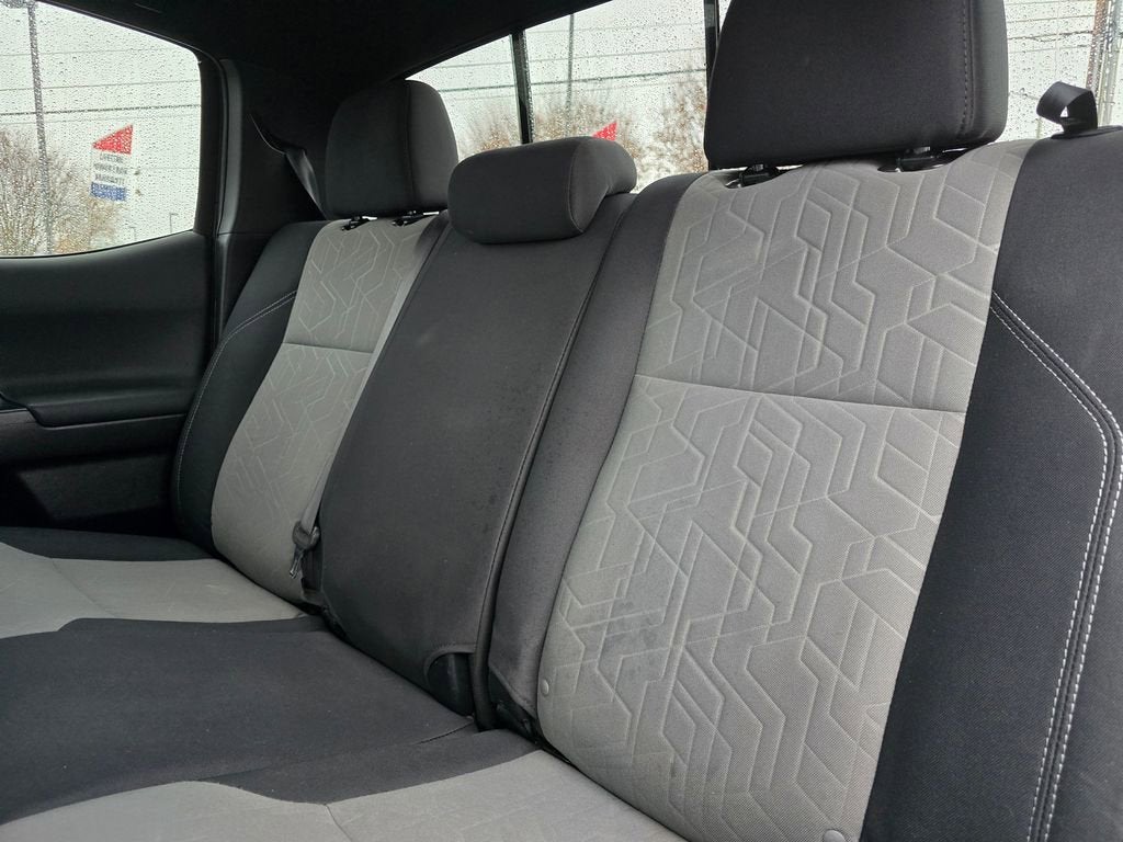 2022 Toyota Tacoma 4WD SR5