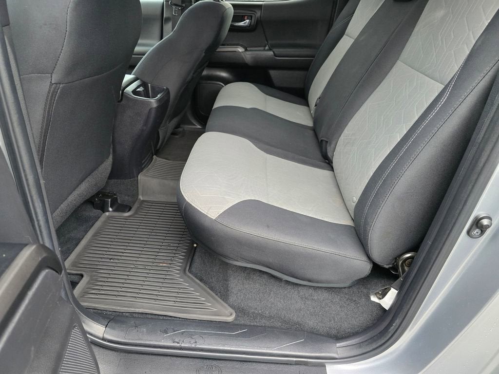 2022 Toyota Tacoma 4WD SR5