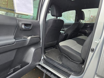 2022 Toyota Tacoma 4WD SR5