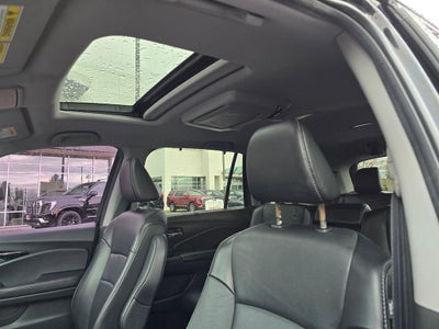 2019 Honda Pilot Touring 8-Passenger