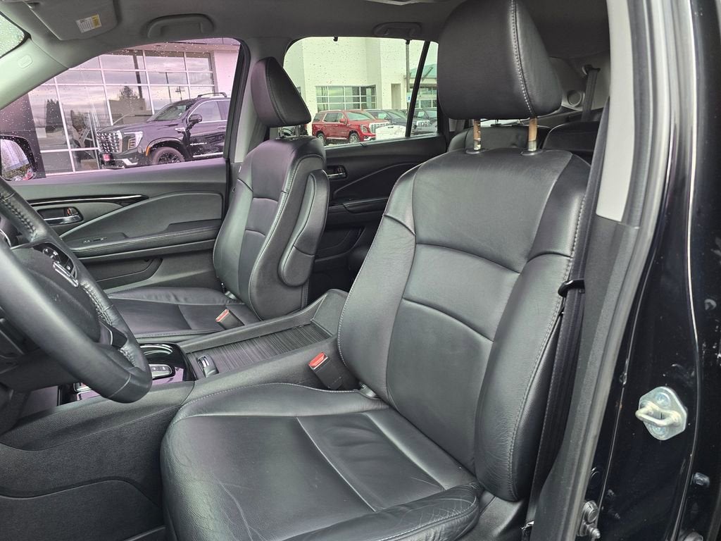 2019 Honda Pilot Touring 8-Passenger