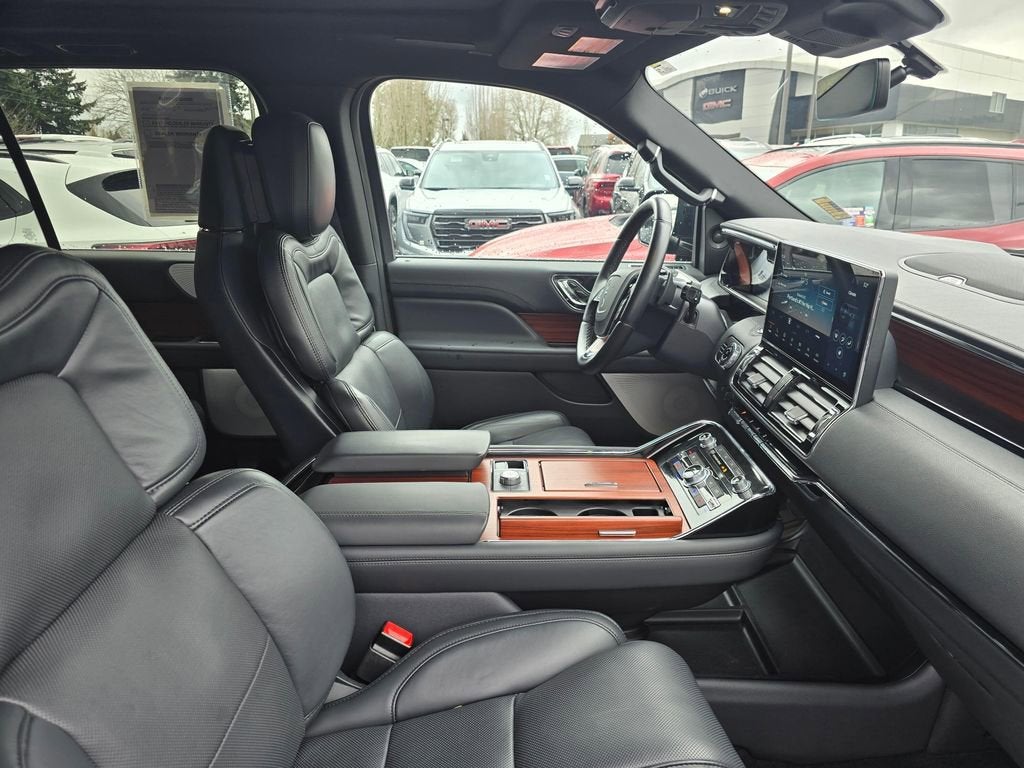 2024 Lincoln Navigator L Reserve