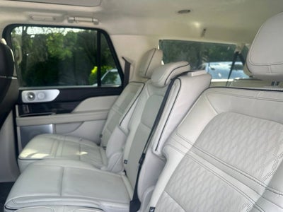 2022 Lincoln Navigator L Black Label
