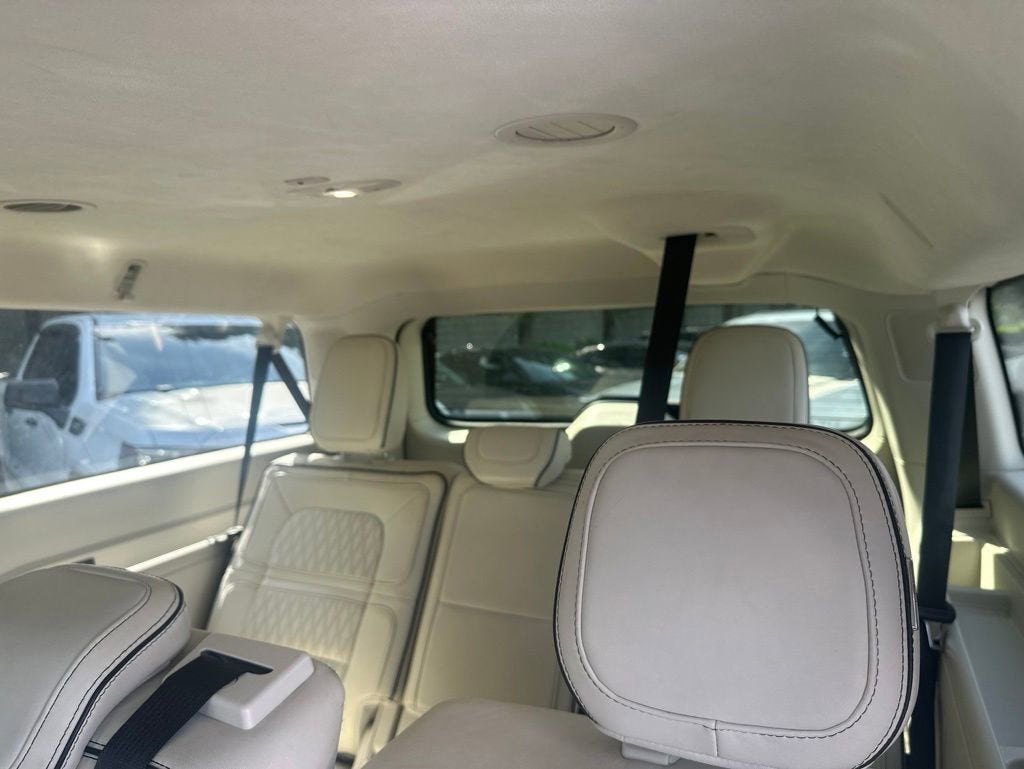 2022 Lincoln Navigator L Black Label