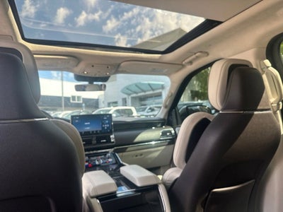 2022 Lincoln Navigator L Black Label