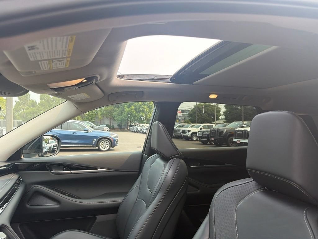 2025 INFINITI QX60 PURE