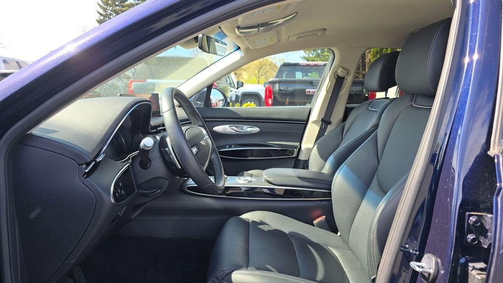 2025 Genesis GV70 2.5T