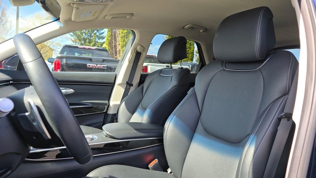 2025 Genesis GV70 2.5T