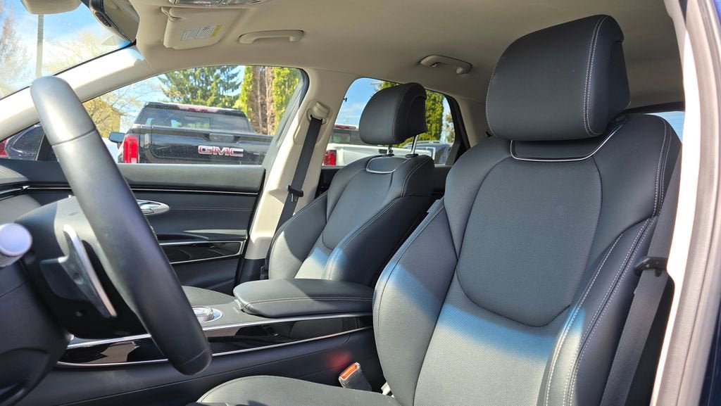 2025 Genesis GV70 2.5T