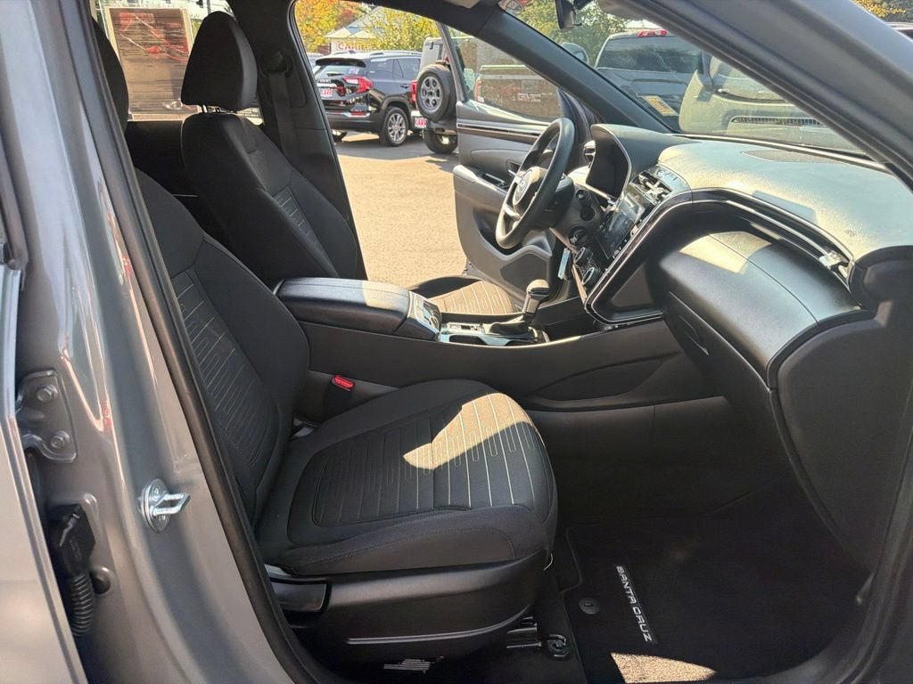 2024 Hyundai Santa Cruz SE