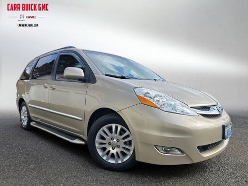 2010 Toyota Sienna XLE